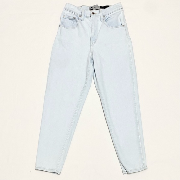 Levi’s Silver Tab Mom Jeans Light Wash - Picture 1 of 8
